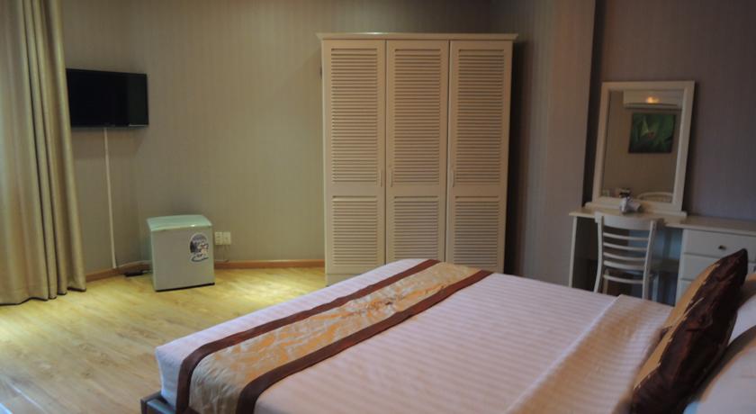 Hotel Saigon Night 2*